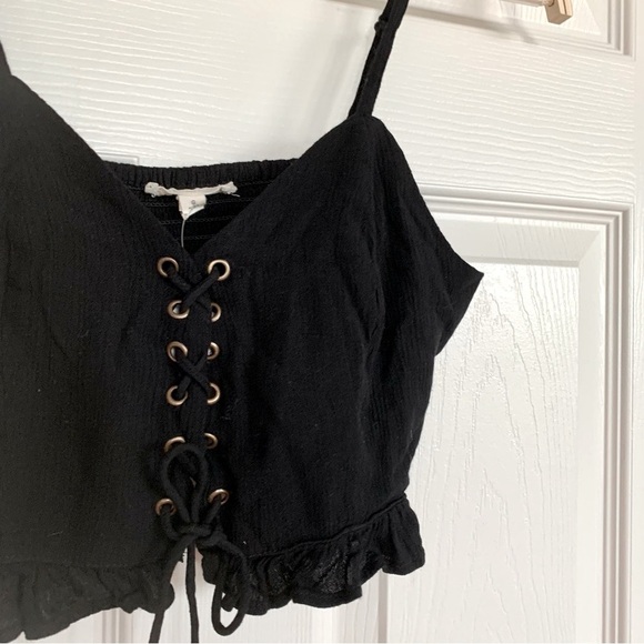 Black Corset-Style Lace-Up Front Cami Top - Picture 2 of 5
